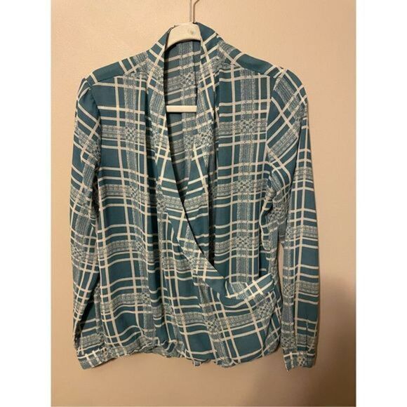 cabi Shirt (SZ M) - Picture 1 of 4